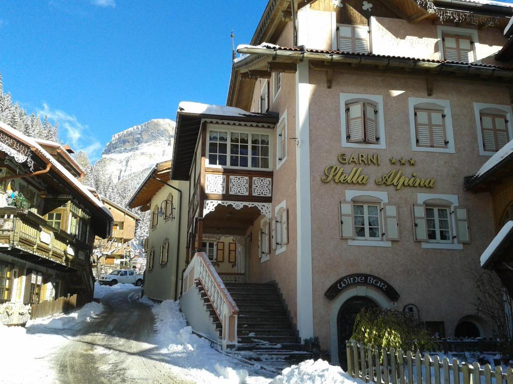 Garni Stella Alpina Hotell Canazei Eksteriør bilde